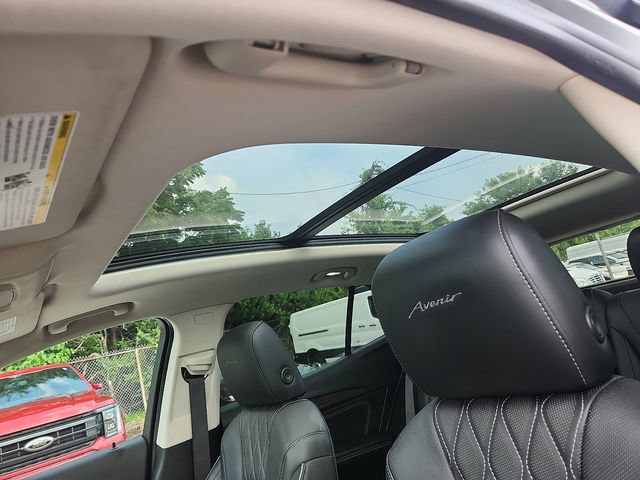 Used 2023 Buick Envision Avenir AWD/4WD image 9