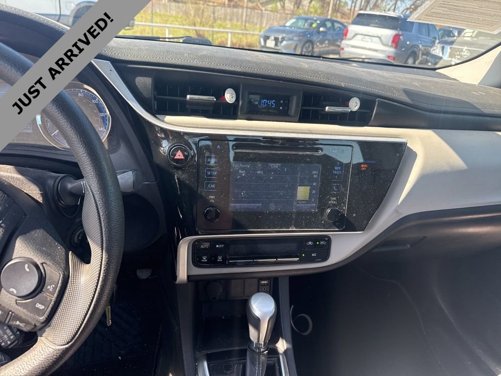 Used 2019 Toyota Corolla LE w/ Carpet Mat Package (TMS) image 10