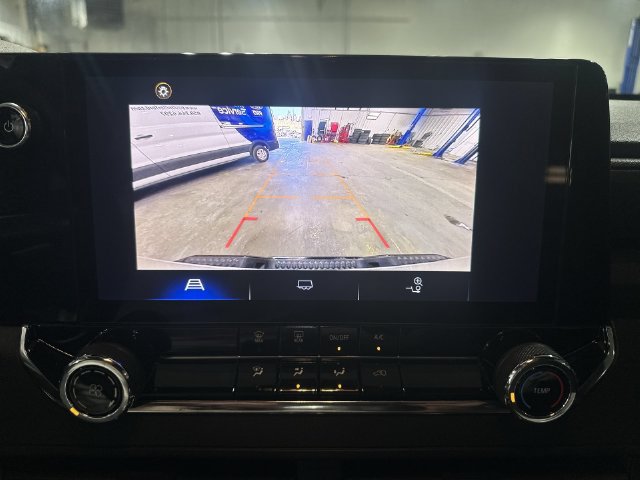 Used 2023 Chevrolet Colorado Trail Boss AWD/4WD image 29