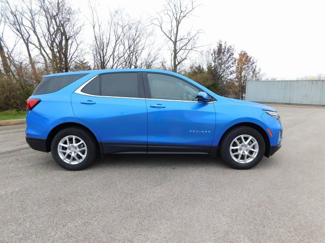 Used 2024 Chevrolet Equinox LT image 2
