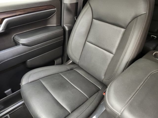 Used 2024 GMC Sierra 1500 SLT AWD/4WD image 16
