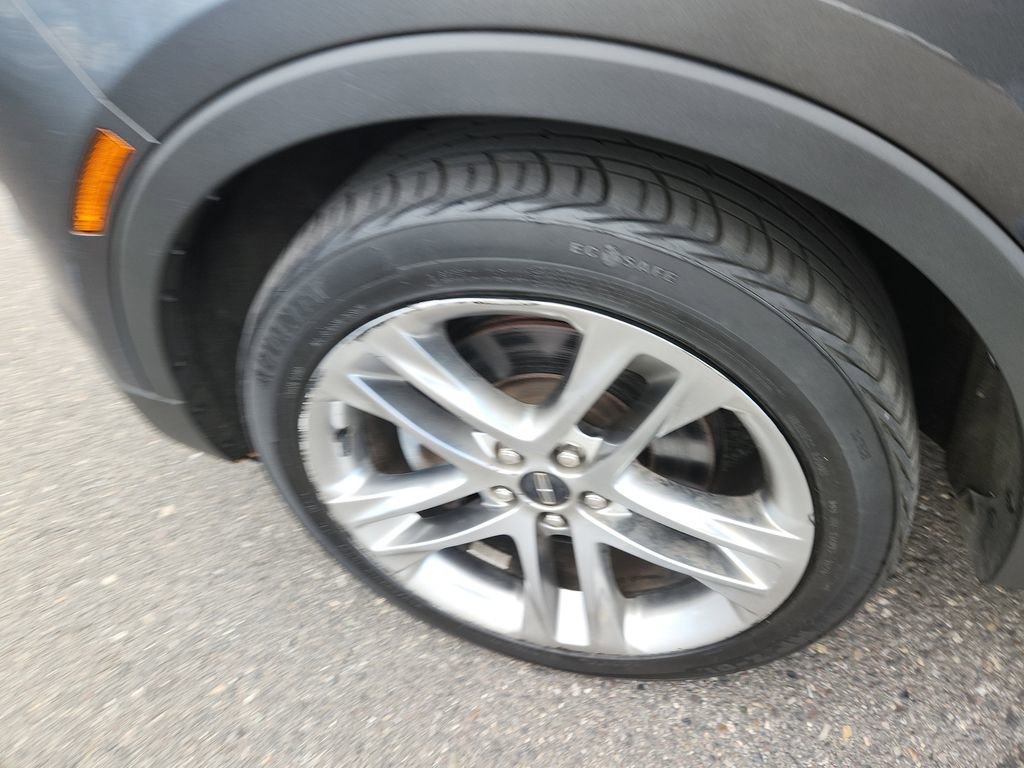 Used 2017 Lincoln MKC Reserve w/ Lincoln MKC Climate Package image 19