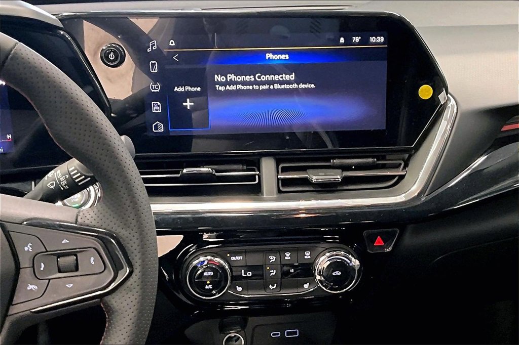 Used 2024 Chevrolet Trax RS image 5