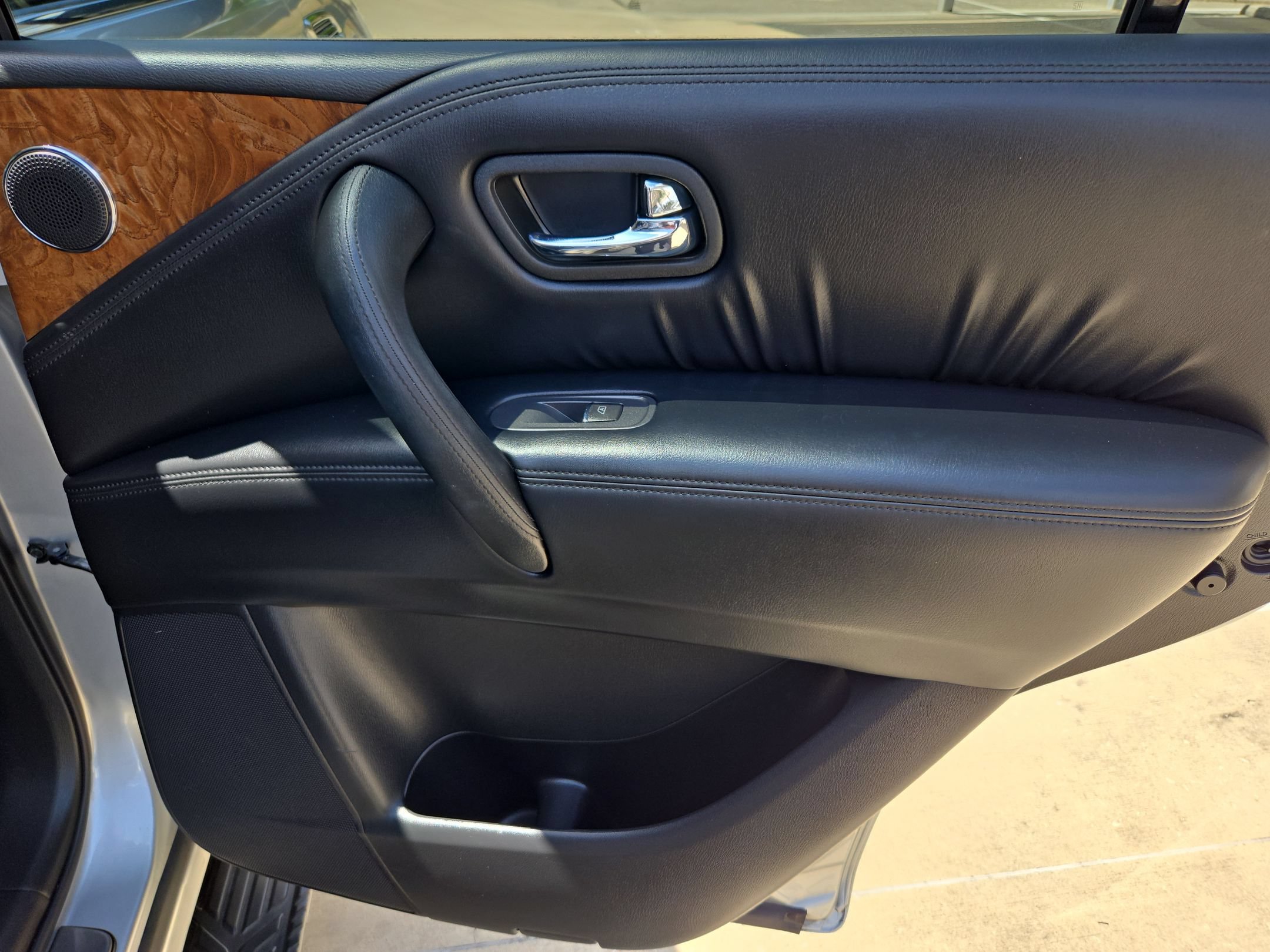 Used 2023 Nissan Armada SL w/ Cargo Package RWD image 30