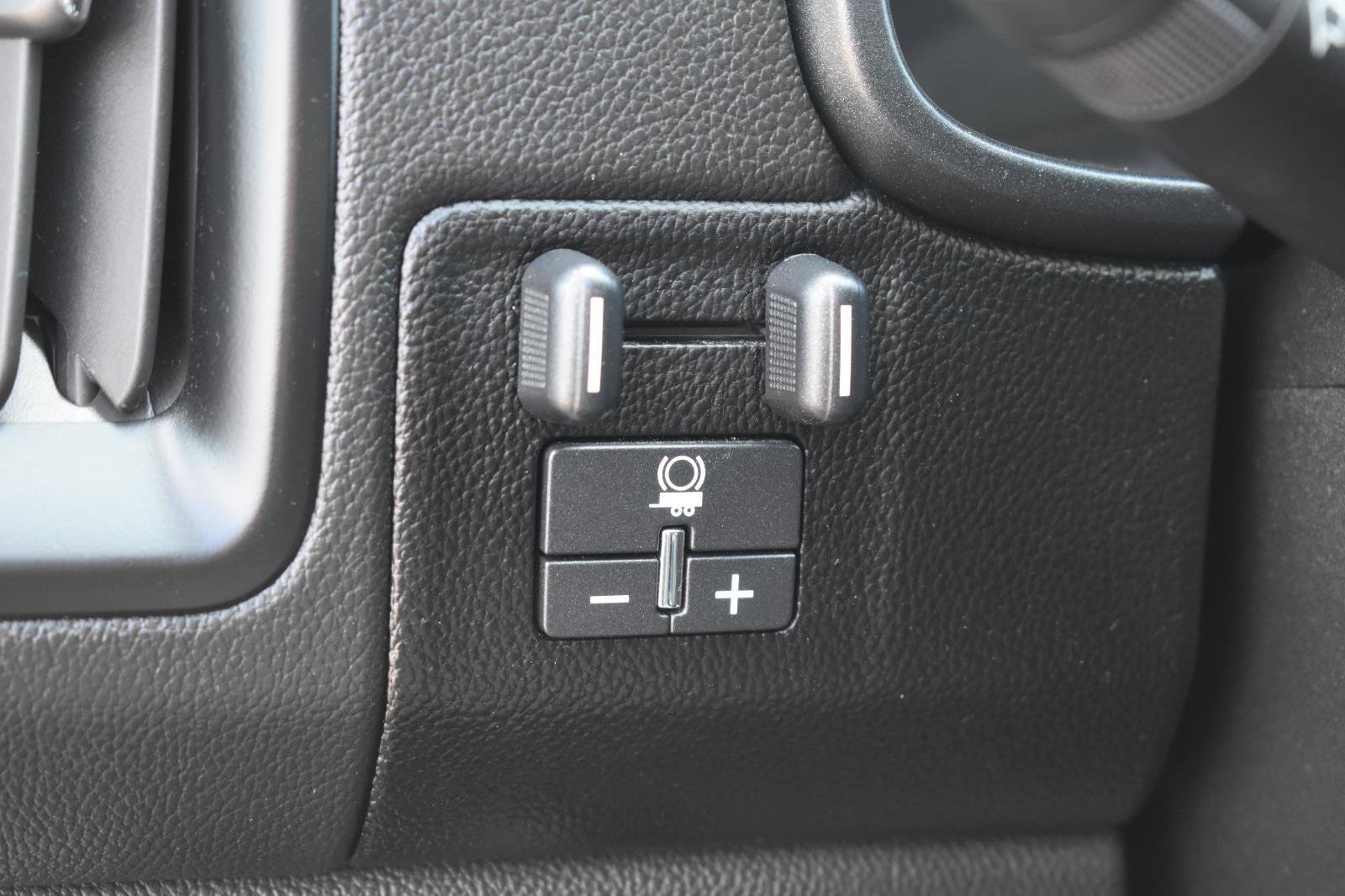 Used 2019 Chevrolet Colorado ZR2 w/ ZR2 Midnight Special Edition image 26