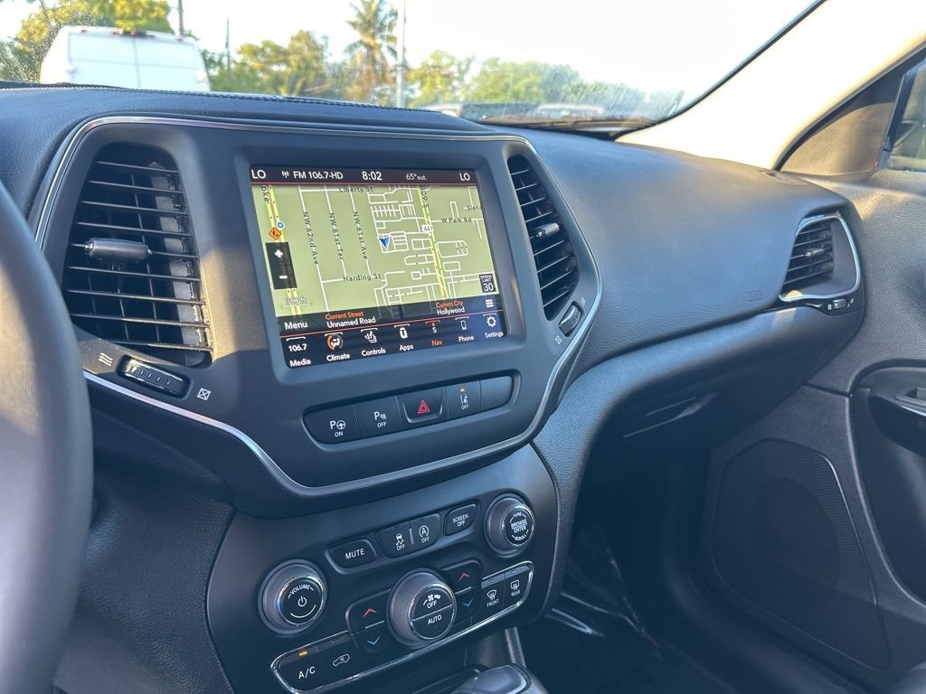 Used 2023 Jeep Cherokee Altitude Lux image 11