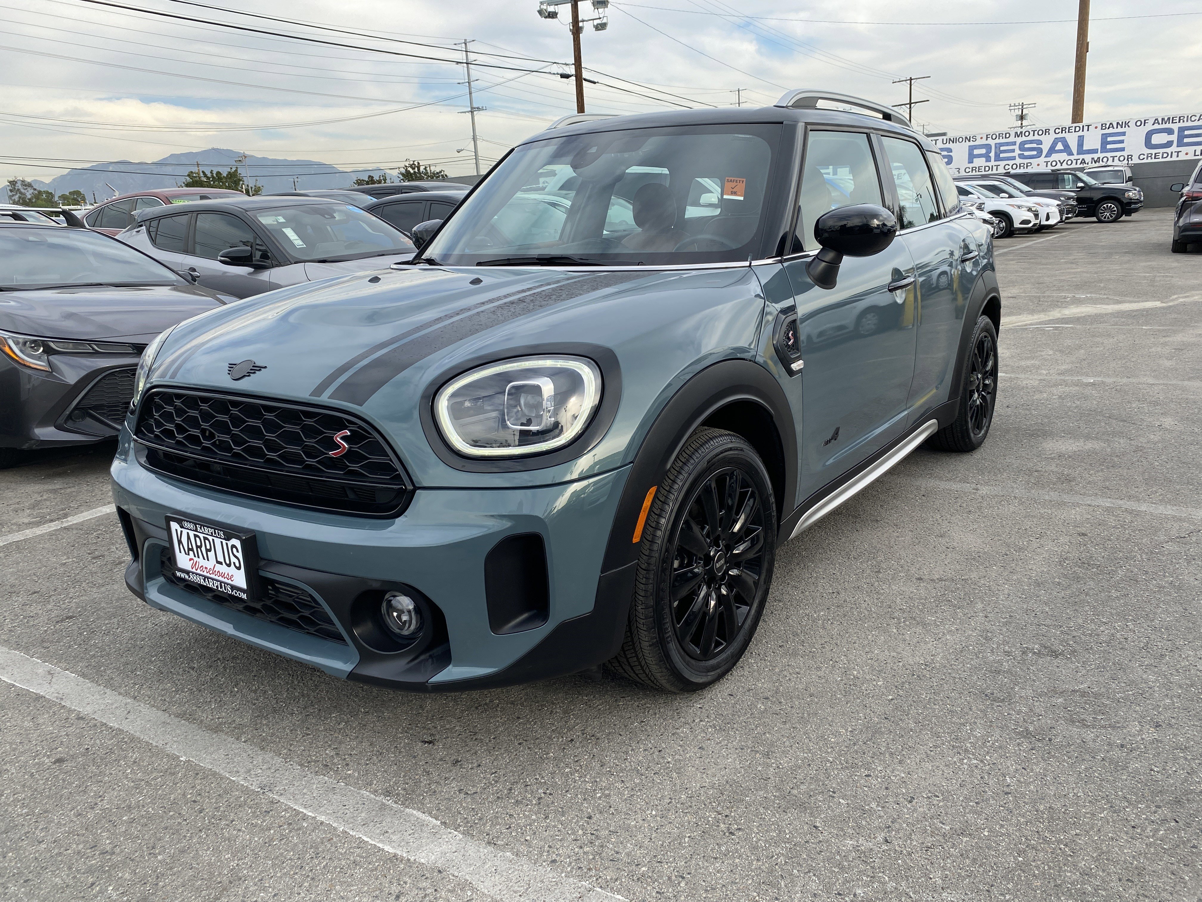 Used 2023 MINI Cooper Countryman S w/ Signature Upholstery Package image 2