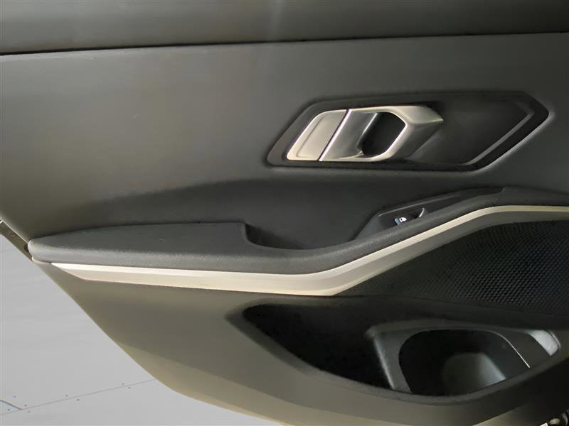 Used 2020 BMW 330i xDrive Sedan w/ Convenience Package image 24