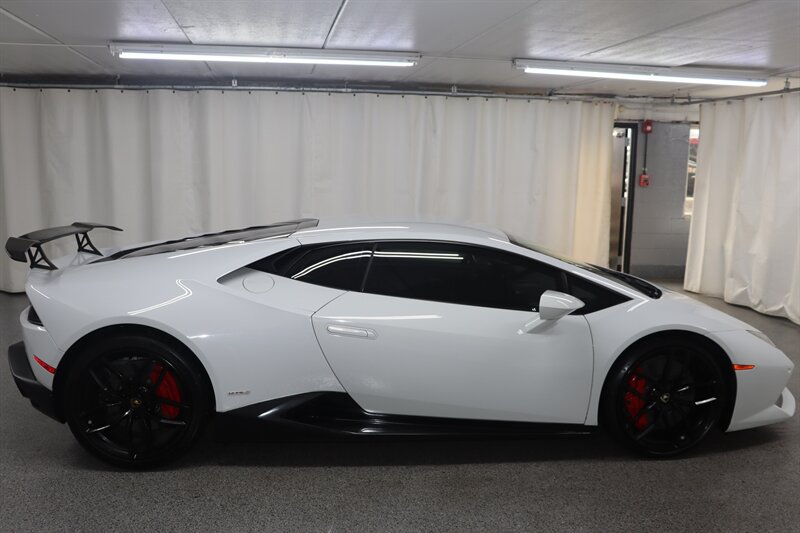 Used 2015 Lamborghini Huracan LP 610-4 AWD/4WD image 8