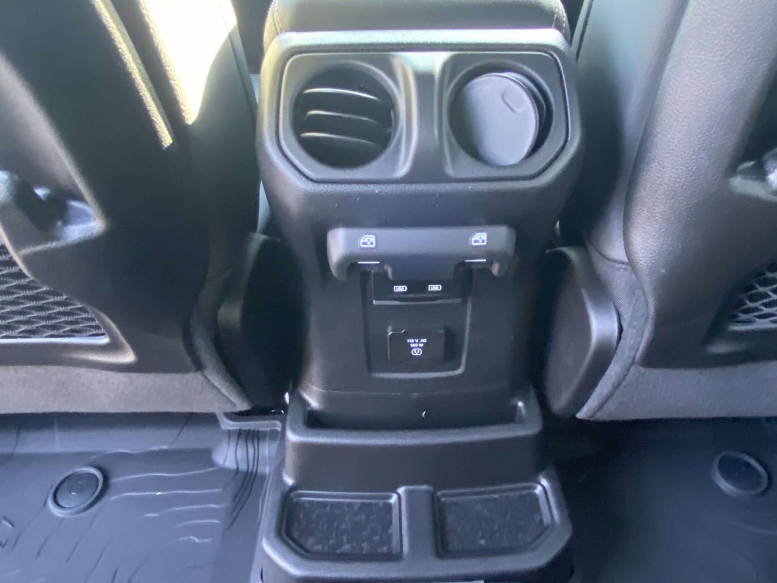 New 2026 Jeep Wrangler Unlimited Sahara AWD/4WD image 12