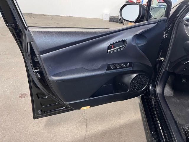 Used 2021 Toyota Prius Prime LE image 22