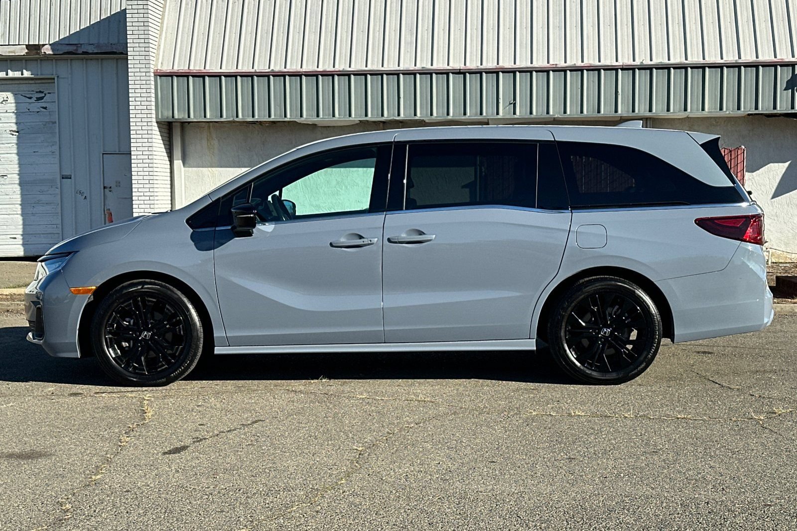 Used 2025 Honda Odyssey Sport-L image 9