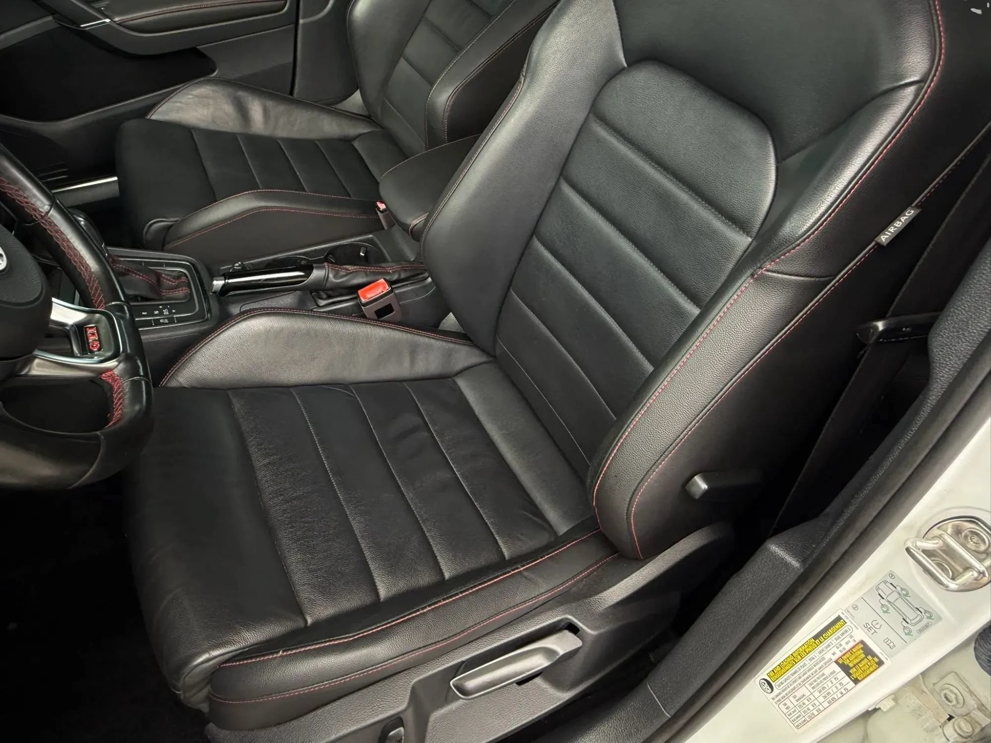 Used 2017 Volkswagen GTI SE FWD image 14
