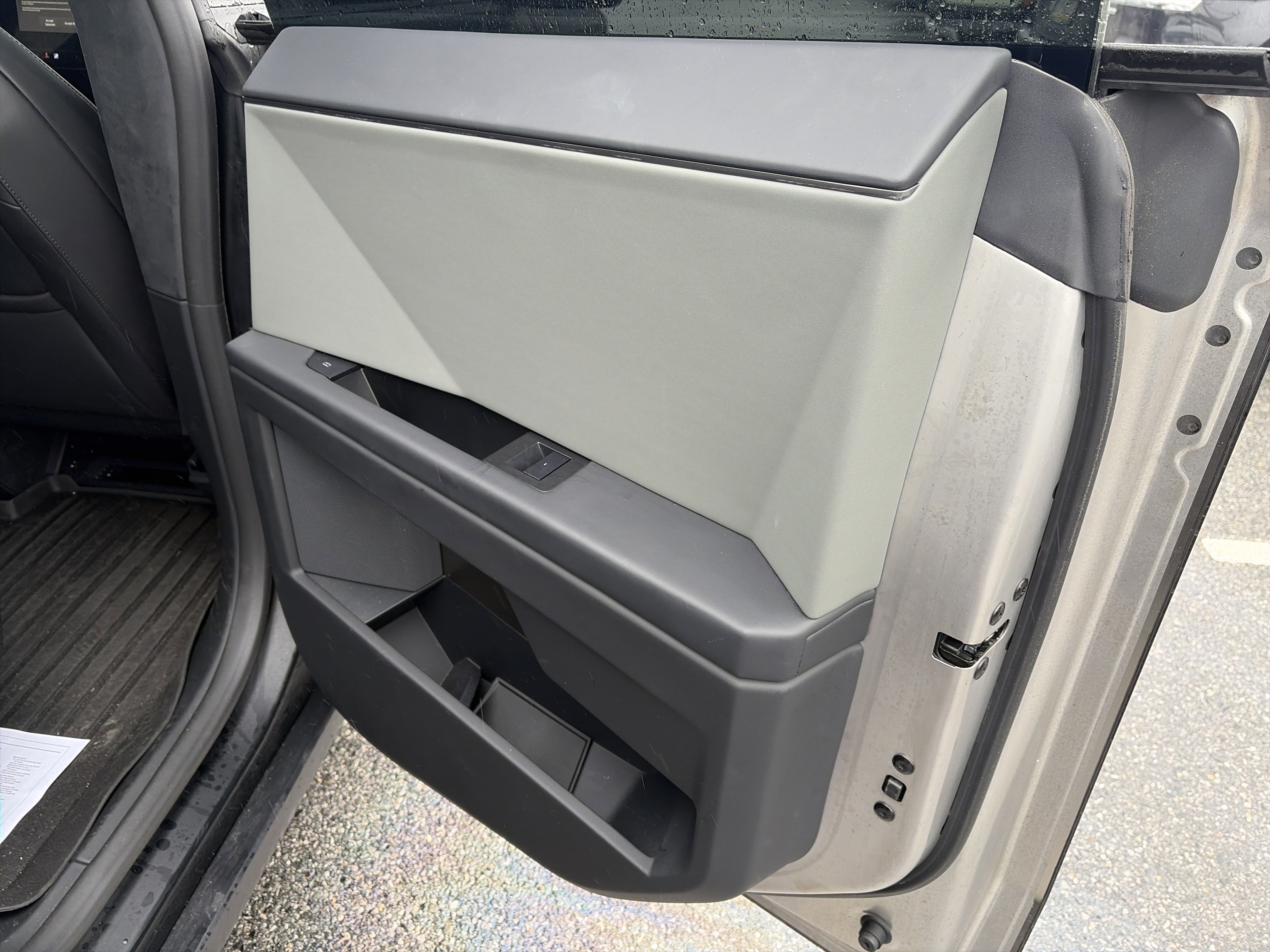 Used 2024 Tesla Cybertruck Cyberbeast image 24