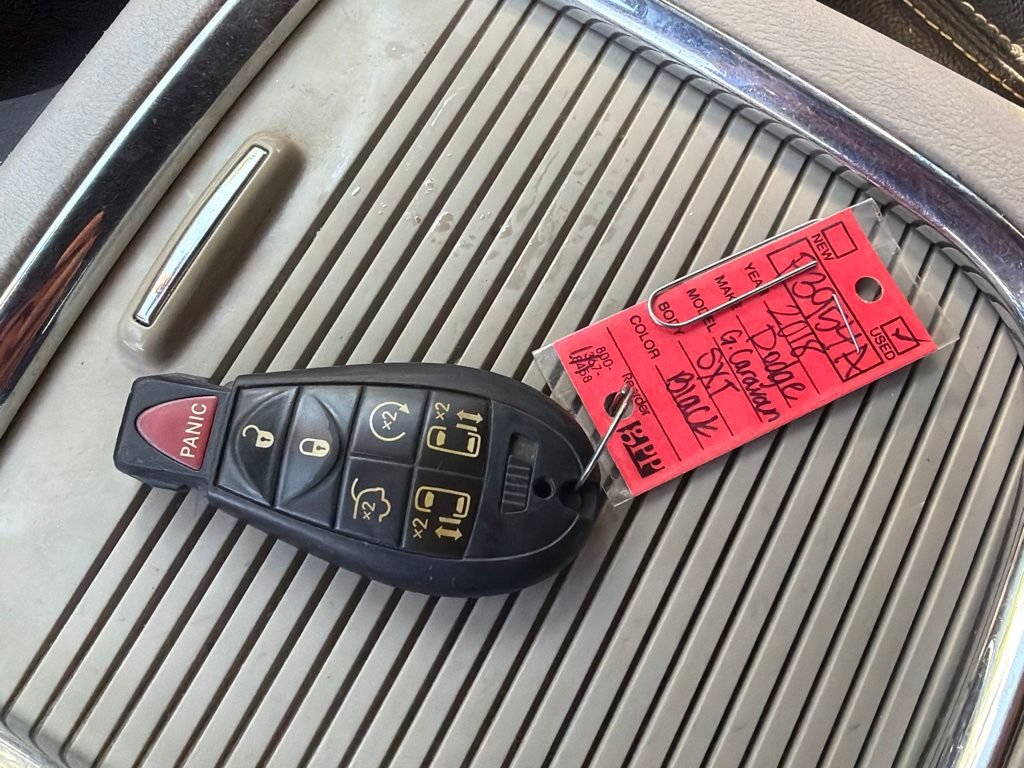 Used 2018 Dodge Grand Caravan SXT FWD image 23