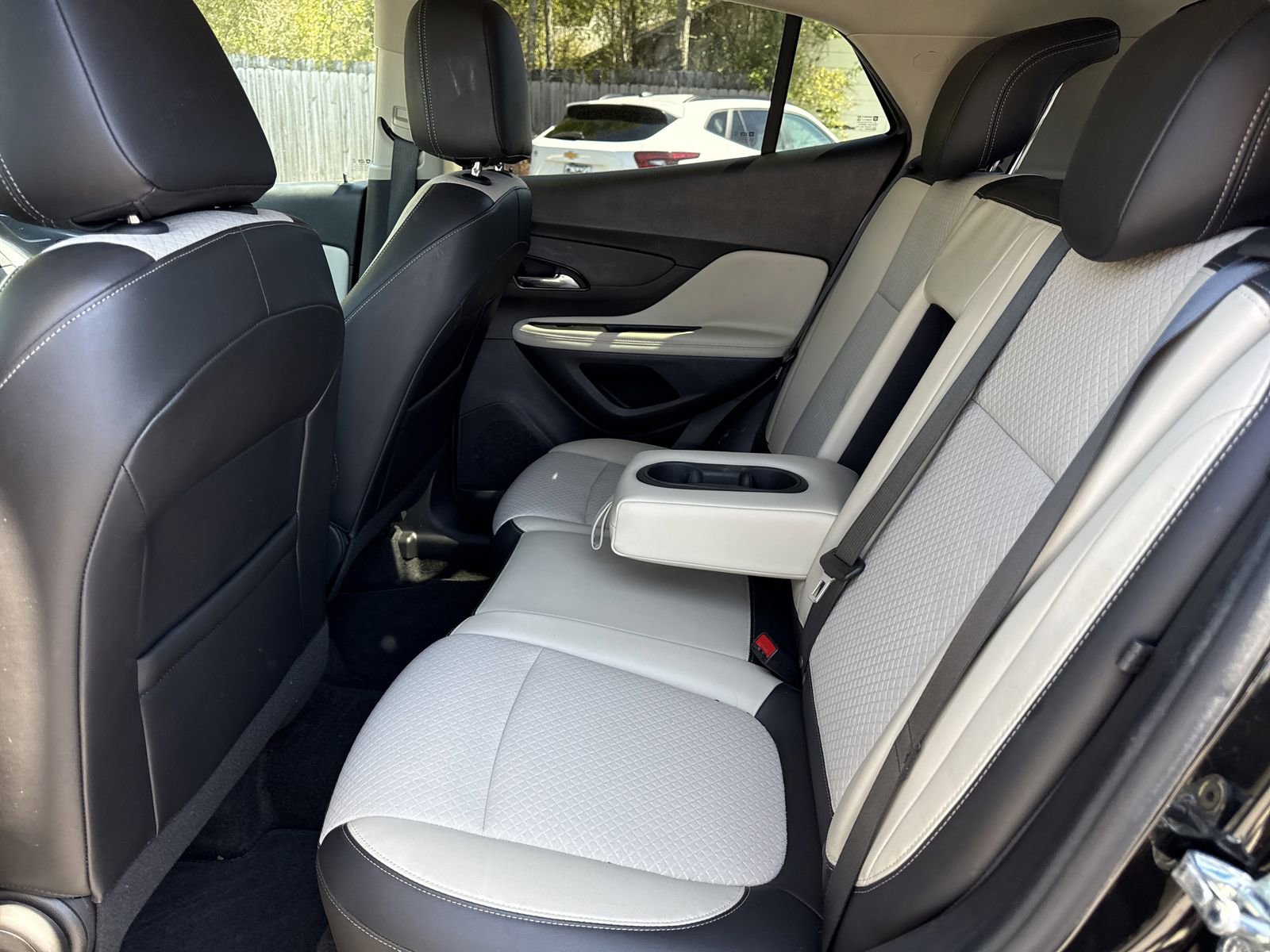 Used 2022 Buick Encore Preferred w/ Safety Package FWD image 10