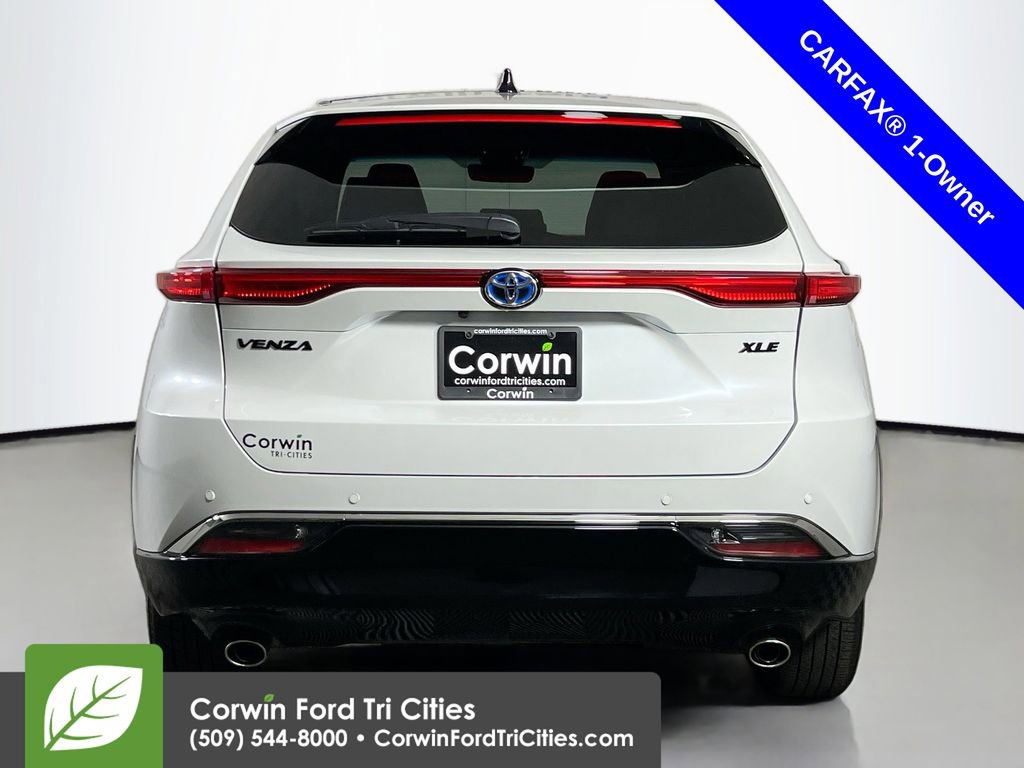 Used 2024 Toyota Venza Nightshade image 13