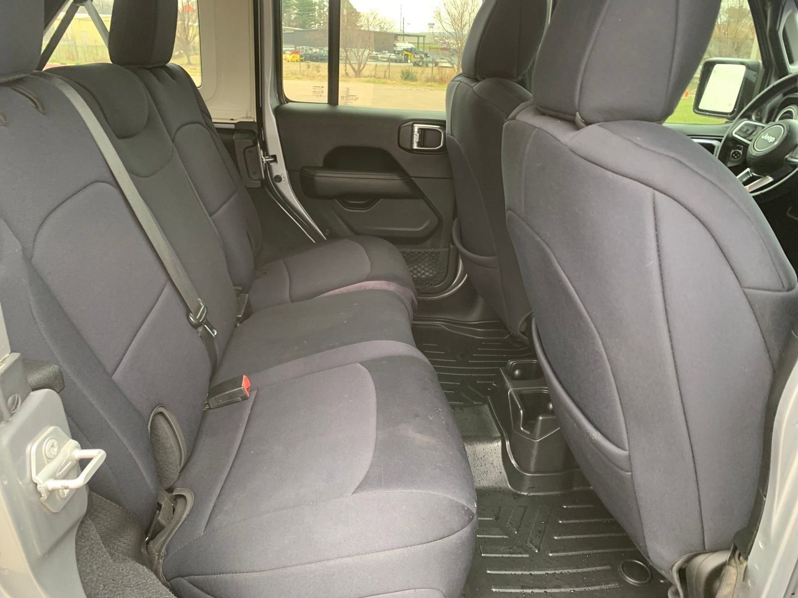 Used 2019 Jeep Wrangler Unlimited Sahara w/ Safety Group image 29