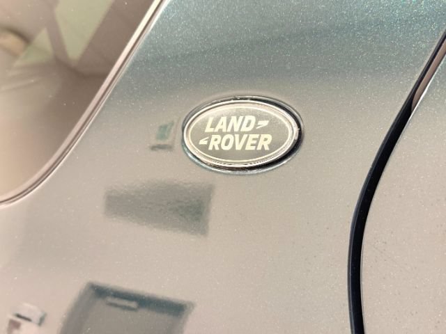 Used 2016 Land Rover Discovery Sport HSE Luxury AWD/4WD image 10