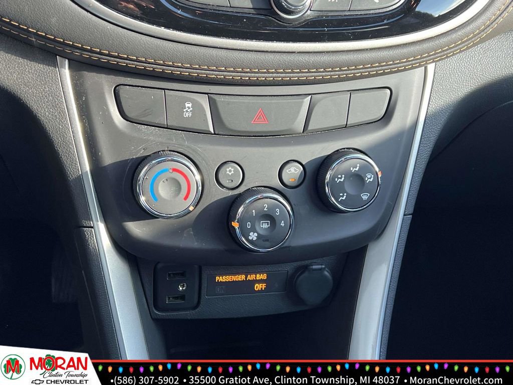 Certified 2022 Chevrolet Trax LT w/ Driver Confidence Package image 22