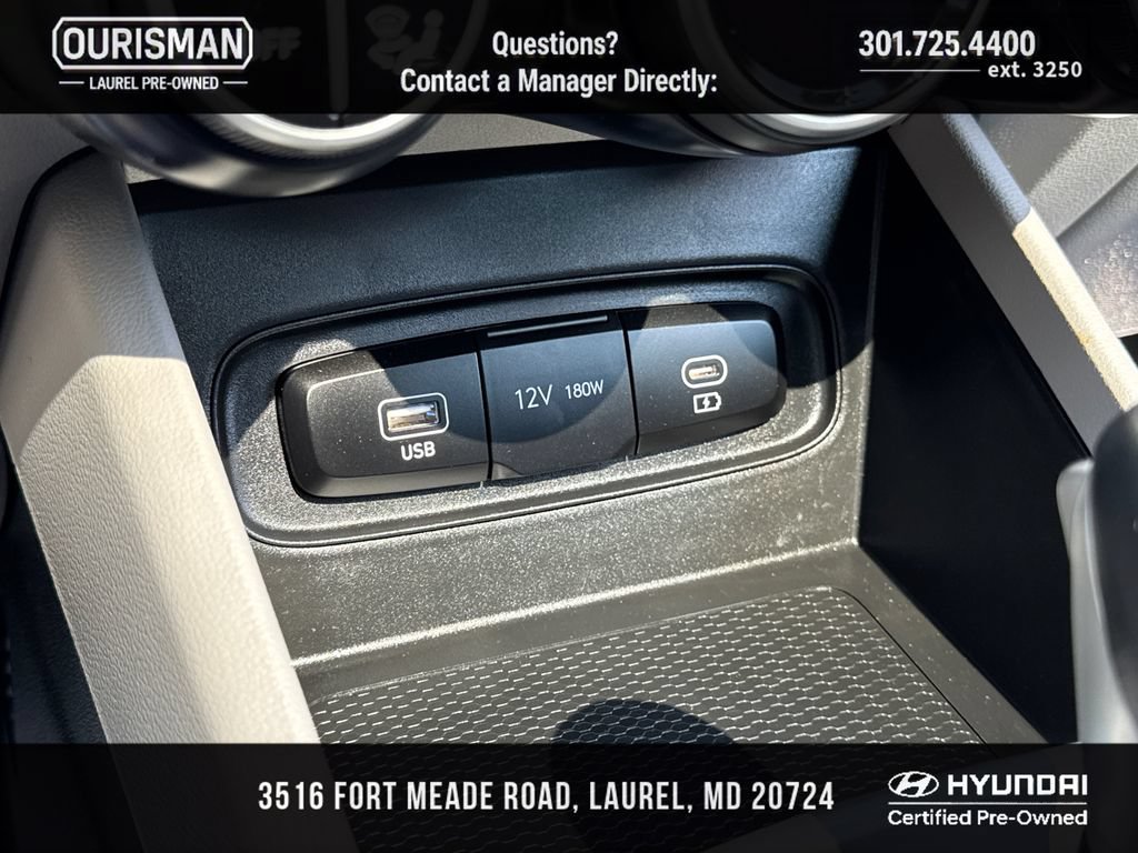 Certified 2024 Hyundai Venue SEL FWD image 26
