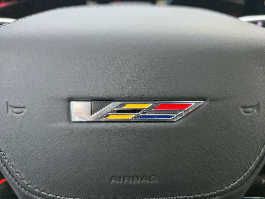 New 2026 Cadillac Lyriq V image 31