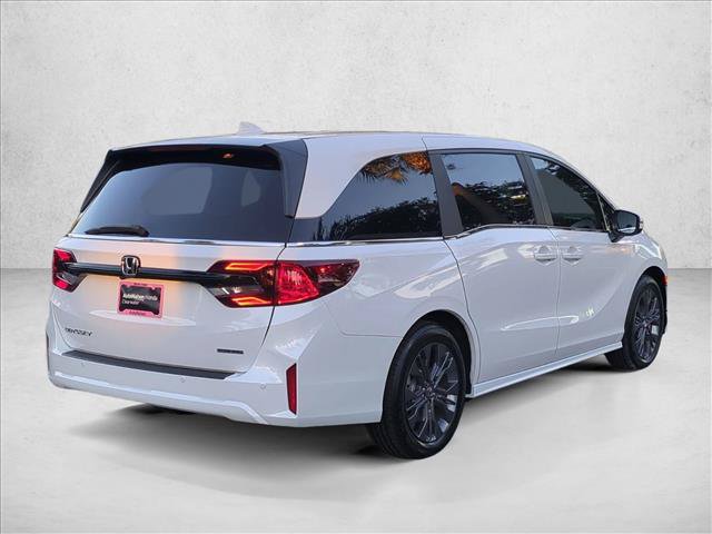 New 2027 Honda Odyssey Touring image 2