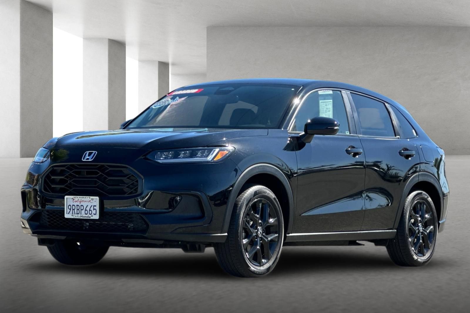 Certified 2025 Honda HR-V Sport image 8