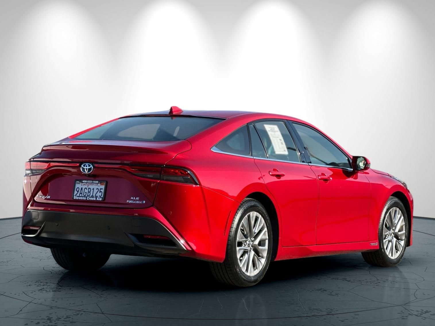 Used 2022 Toyota Mirai XLE w/ Advanced Technology Package image 4
