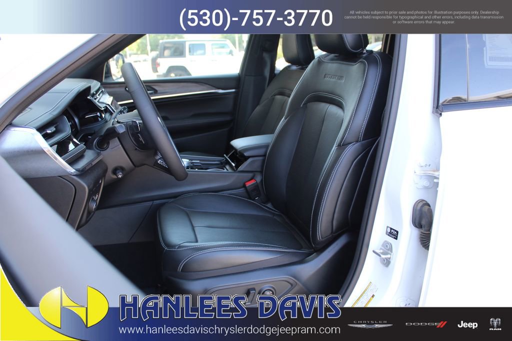 New 2023 Jeep Grand Cherokee Overland w/ MOPAR Finishing Package AWD/4WD image 13