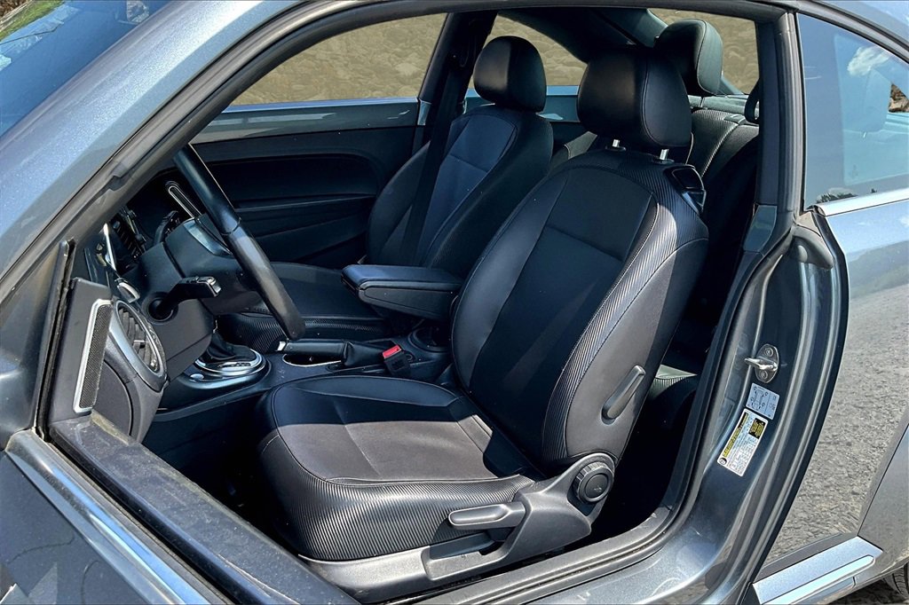 Used 2019 Volkswagen Beetle 2.0T SE image 22