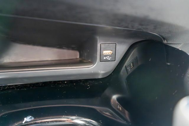 Used 2022 Toyota C-HR XLE FWD image 19