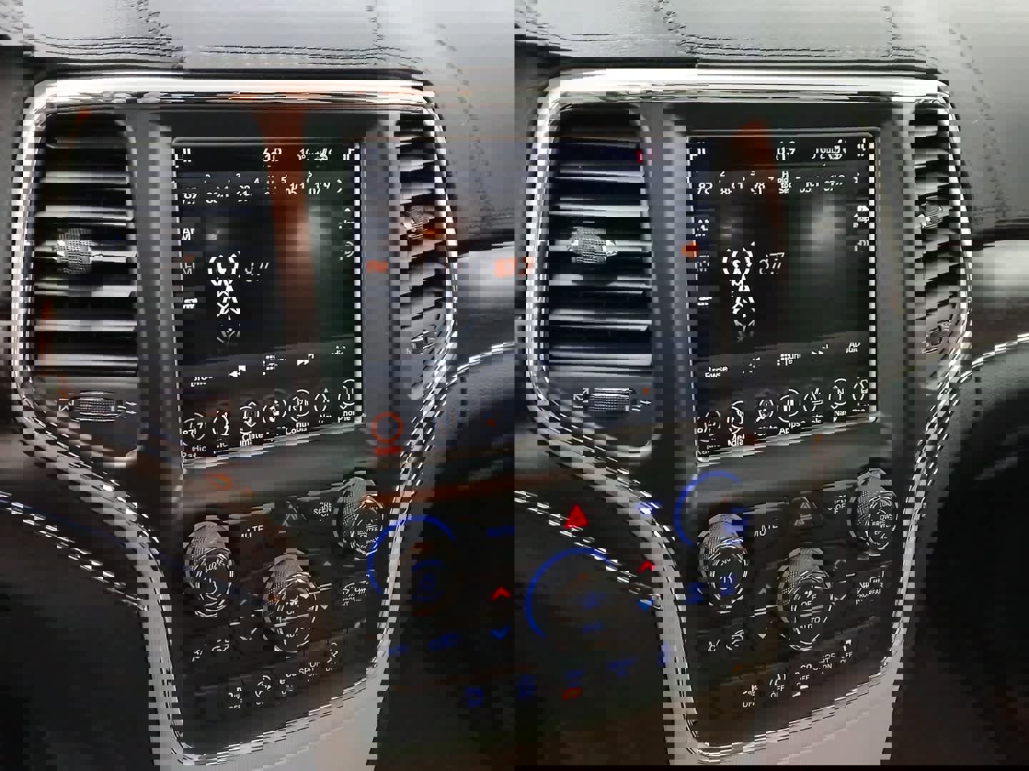 Used 2018 Jeep Grand Cherokee Limited image 10