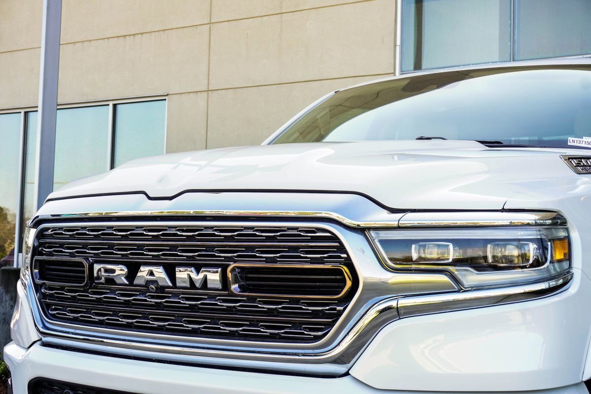 Used 2020 RAM 1500 Limited image 2