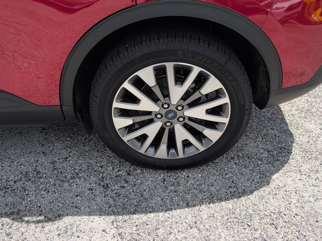 Certified 2020 Ford Escape Titanium image 14