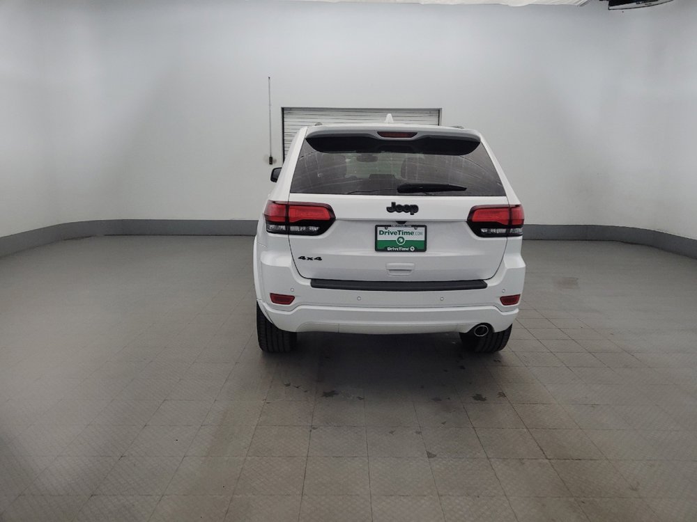 Used 2019 Jeep Grand Cherokee Altitude image 6