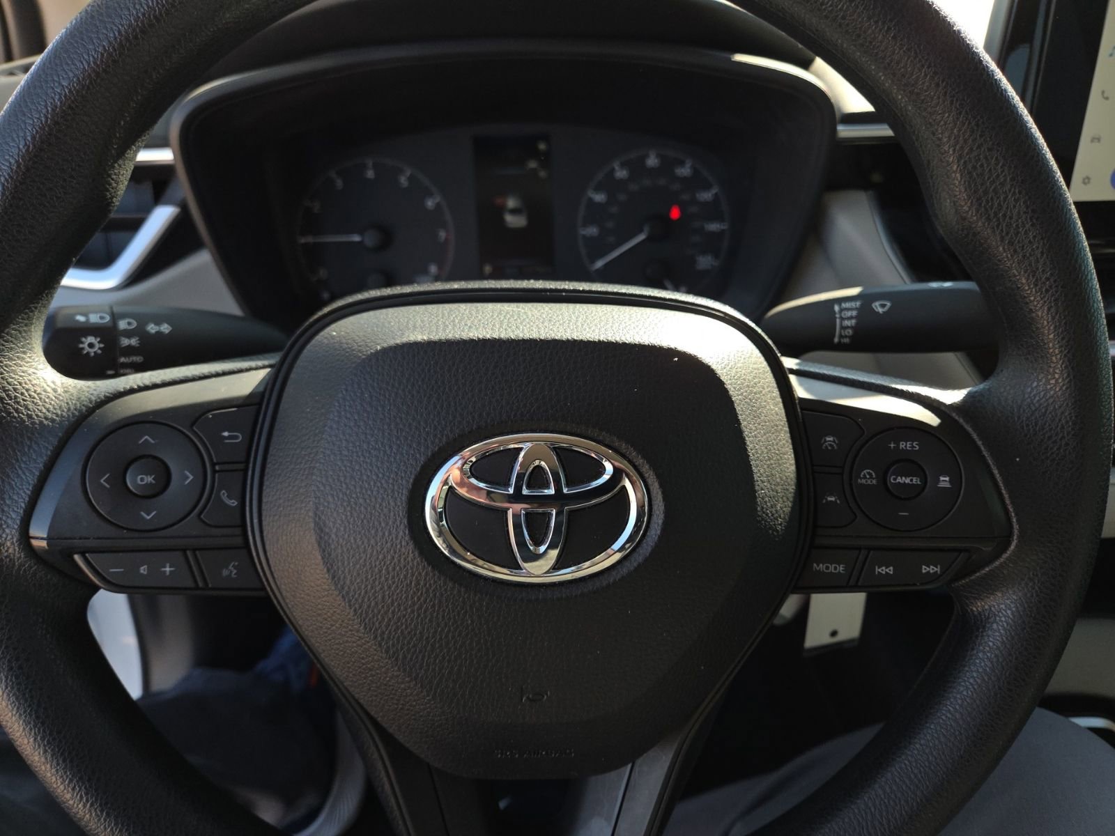 Used 2024 Toyota Corolla LE image 10