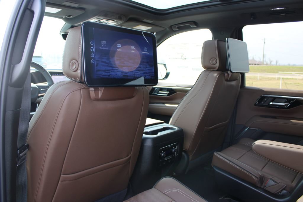 New 2026 Chevrolet Suburban High Country image 28