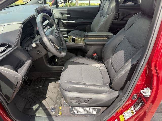 Certified 2025 Toyota Sienna Platinum AWD/4WD image 21