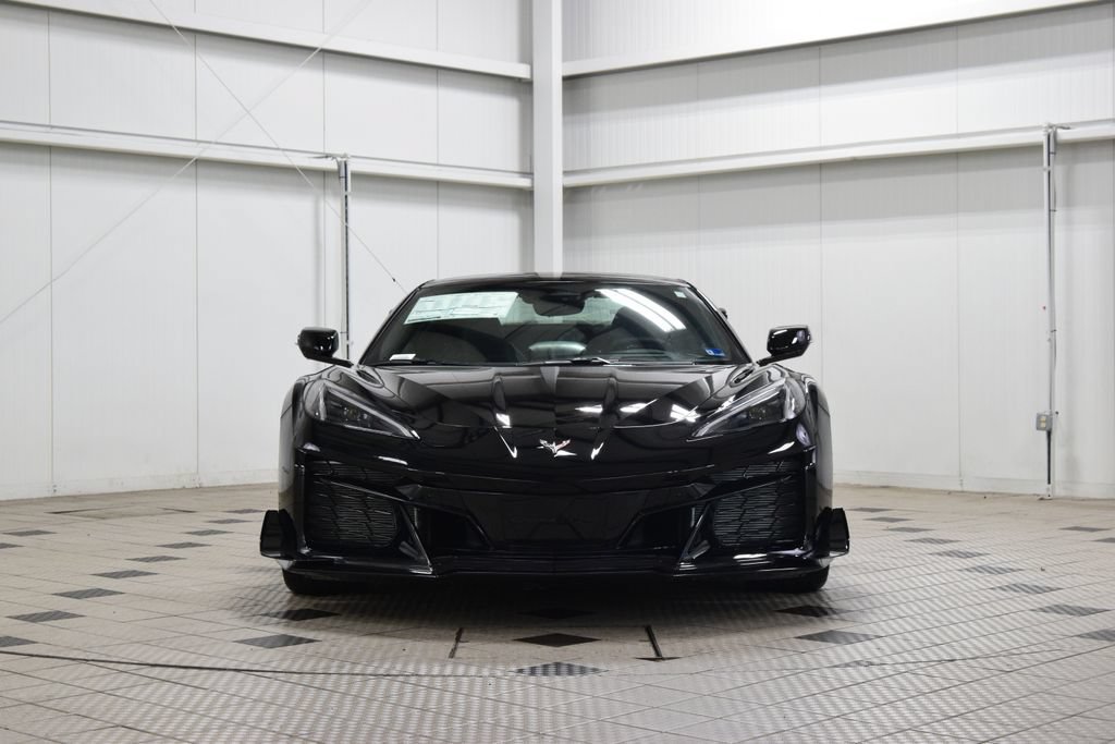 New 2027 Chevrolet Corvette Grand Sport RWD image 2