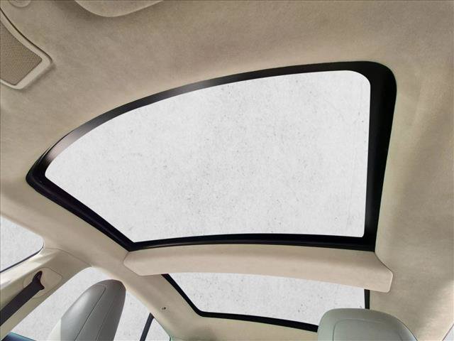 Used 2016 Tesla Model S 70 RWD image 16