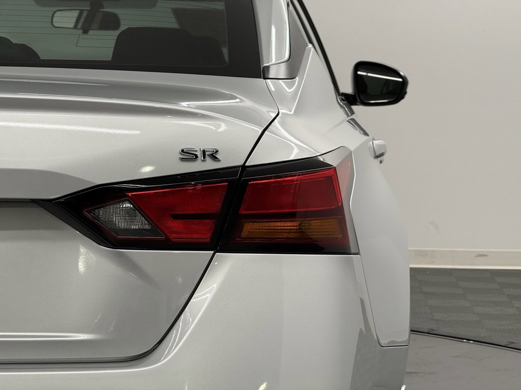 Used 2019 Nissan Altima 2.5 SR w/ SR Premium Package image 7