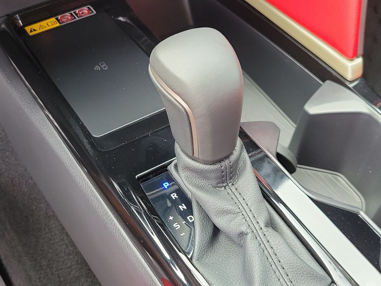 Used 2026 Toyota Camry XSE FWD image 28