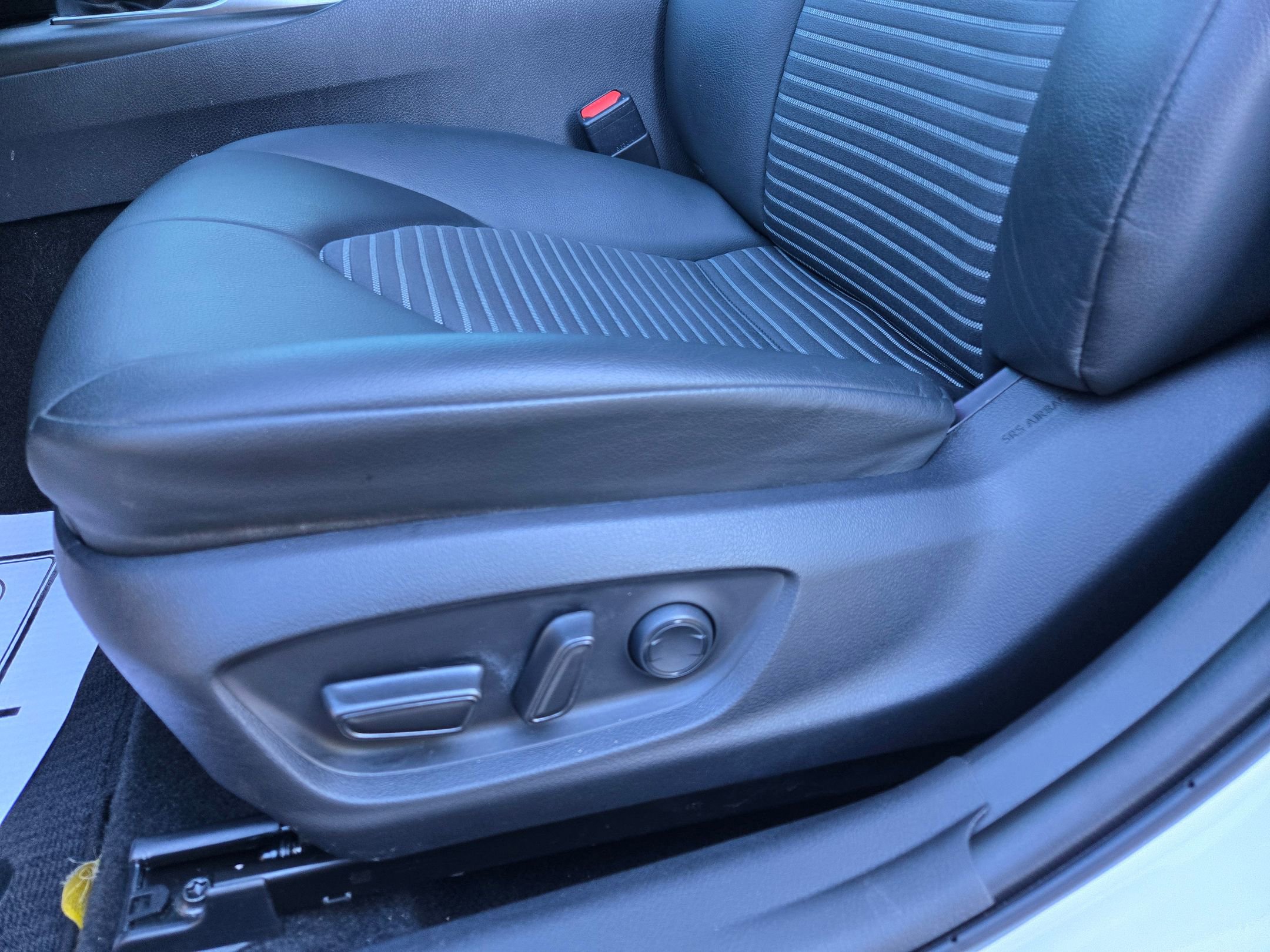 Used 2023 Toyota Camry SE image 24