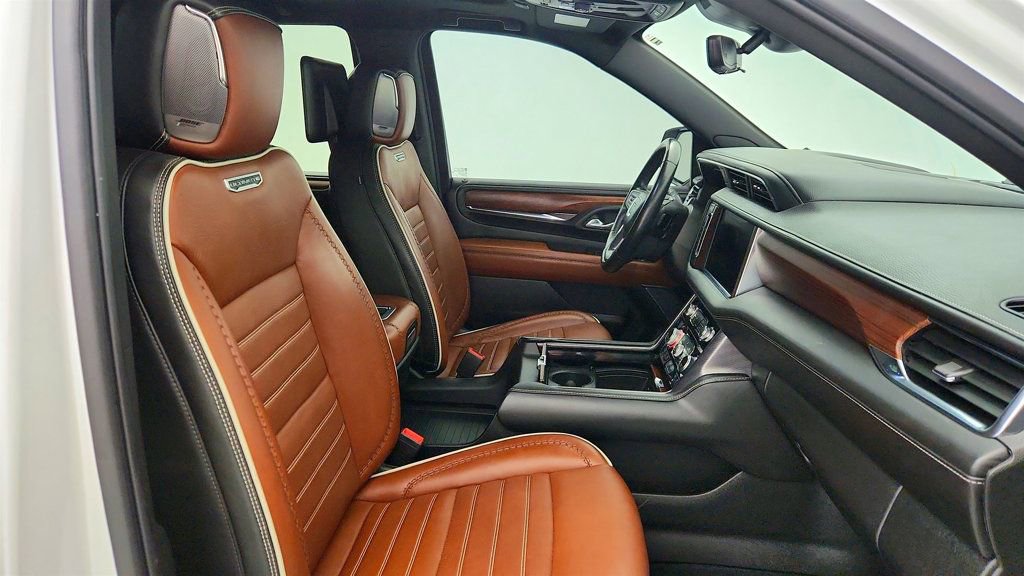 Used 2023 GMC Yukon Denali Ultimate image 28