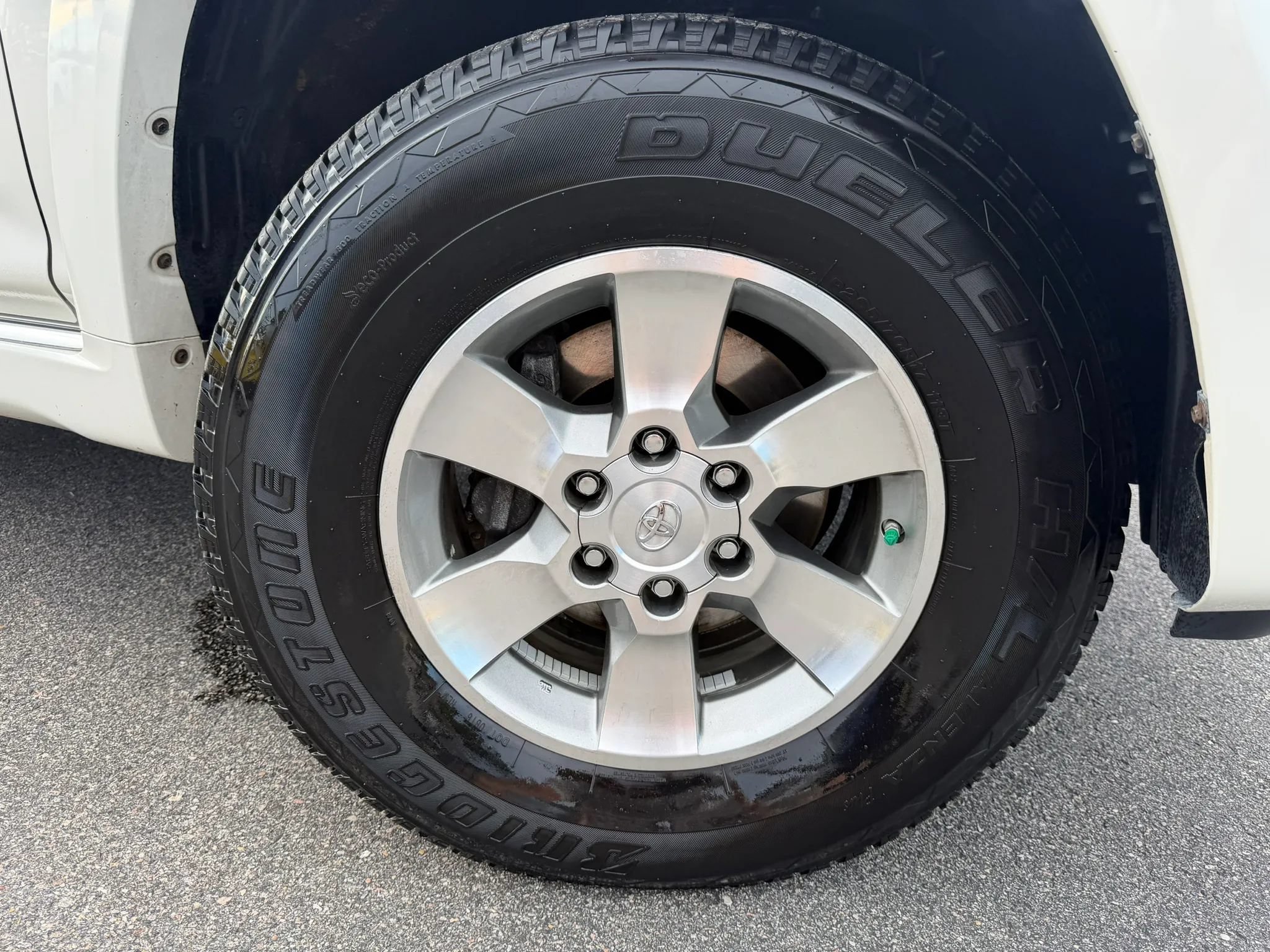 Used 2010 Toyota 4Runner SR5 AWD/4WD image 36