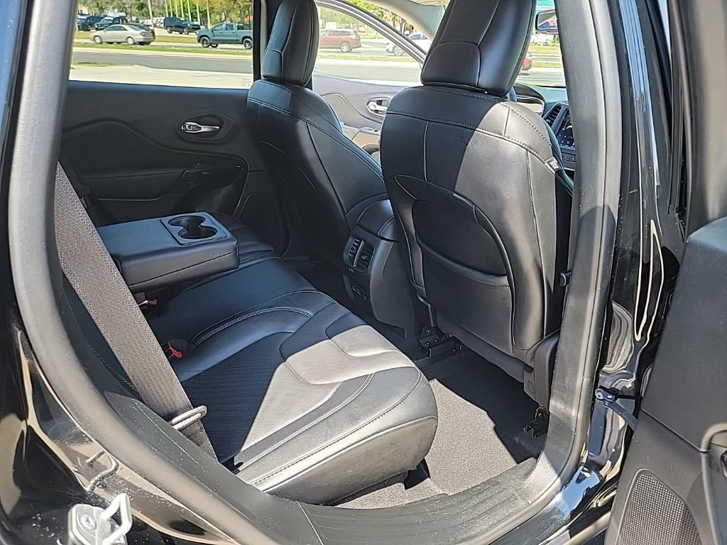 Used 2023 Jeep Cherokee Altitude Lux image 15