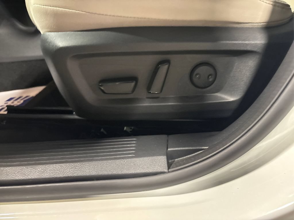 Used 2021 Nissan Rogue SL w/ Premium Package AWD/4WD image 29