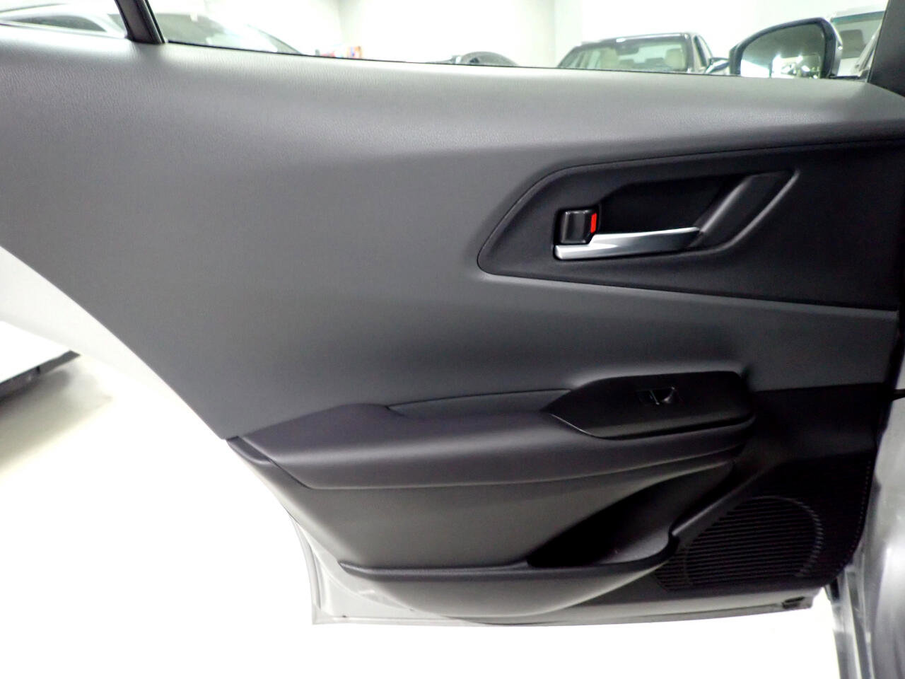 Used 2024 Toyota Prius XLE image 10