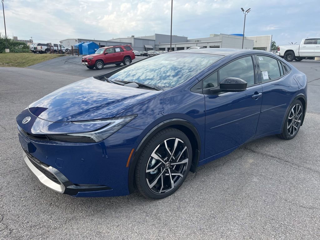 New 2026 Toyota Prius Plug-In Hybrid video 1